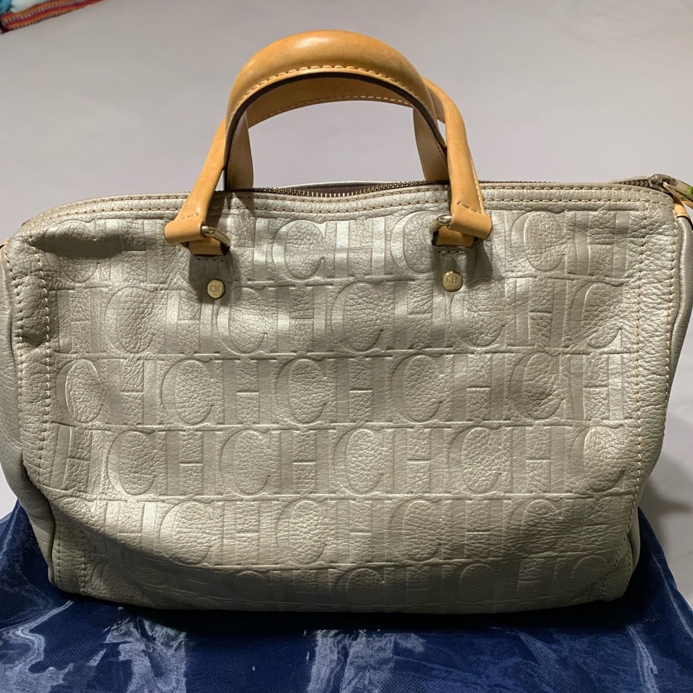 ❌SOLD❌(other site)Authentic Carolina Herrera bag